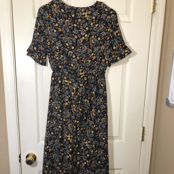 Hayden Los Angeles Floral Dress - Picture 6 of 10